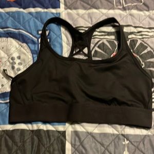 Black sports bra